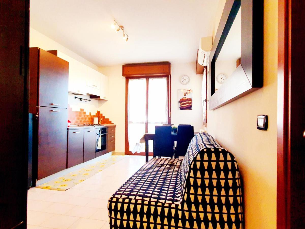 Guest Holiday Gramsci เรจโจเอมิเลีย ภายนอก รูปภาพ
